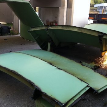 Démolition d'une soufflerie Faculté de Luminy à Marseille